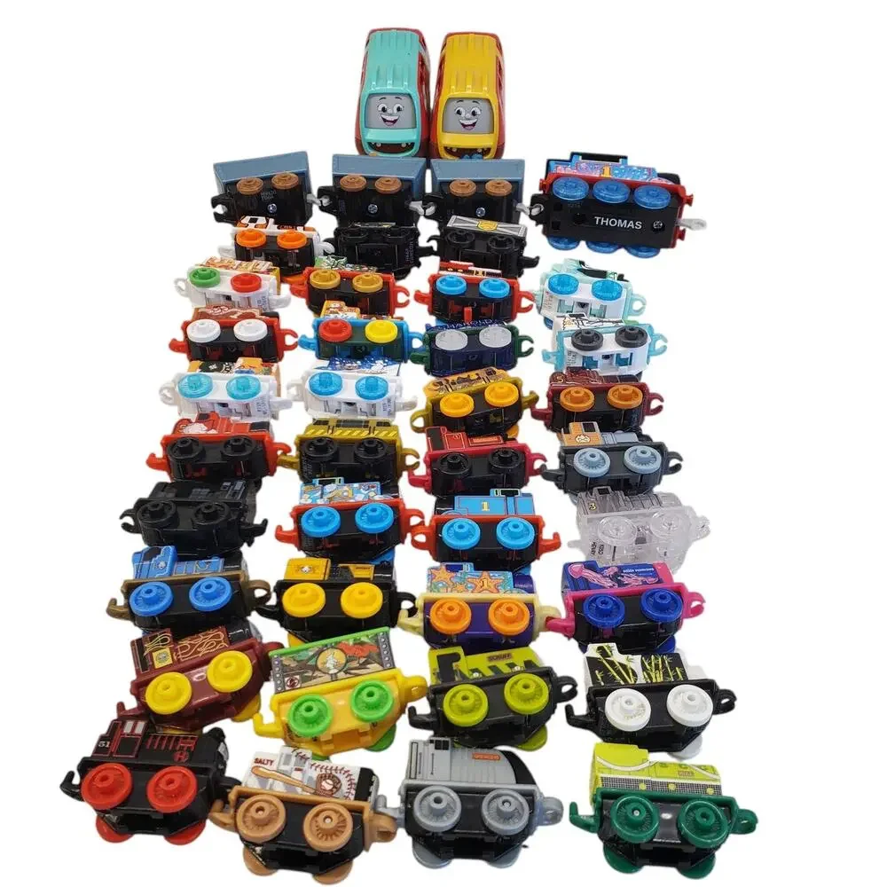 Thomas The Train MINIS Advent Winter Miniature Train Engines Crystal Cargo